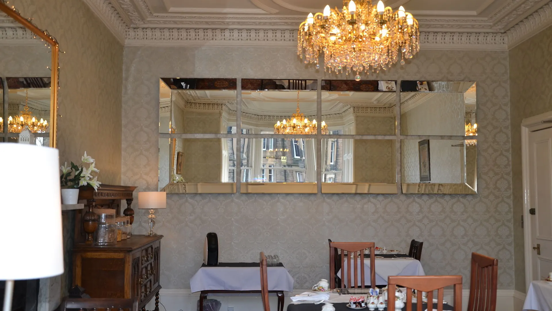 Edinburgh37 Hotel